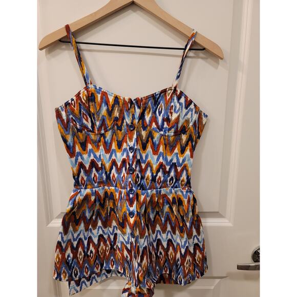 Mimi Chica Linen Romper in Retro Chevron - Picture 7 of 8